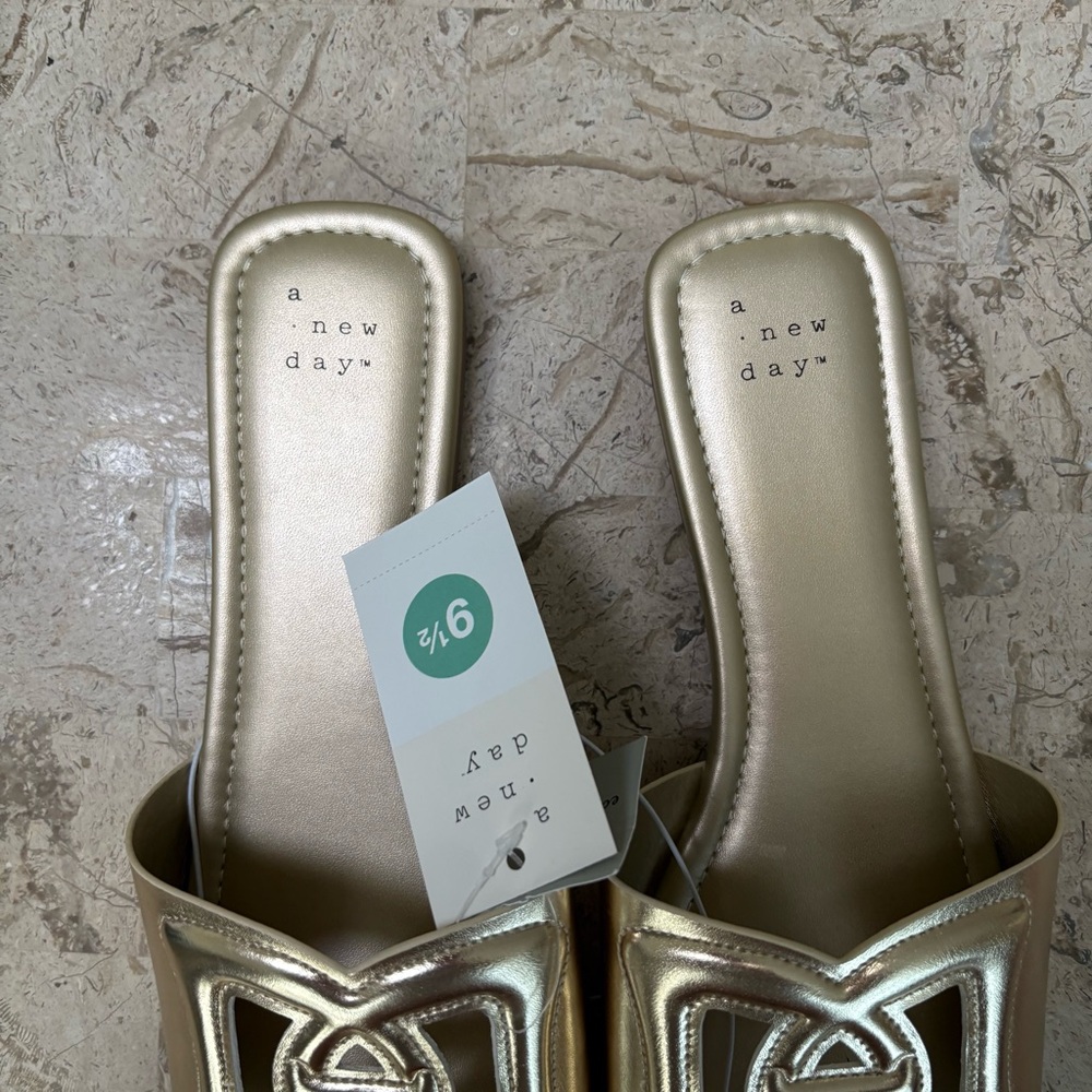 Metallic Gold Low Heel Slip On Sandal Deidra A New Day Size 9.5 - Picture 4 of 5